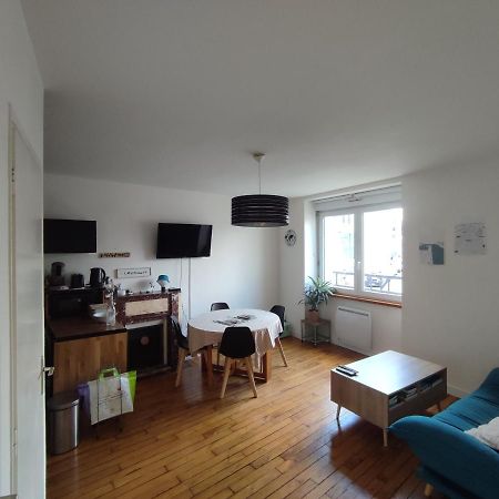 Appartement 2 Pieces Centre De Vannes Avec Parking Prive Buitenkant foto